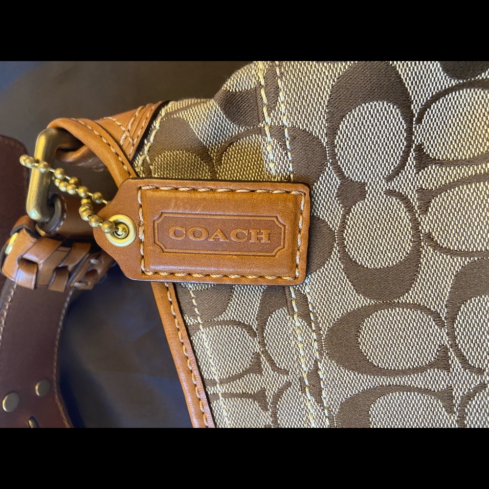Coach Bag - Picture 2 of 6